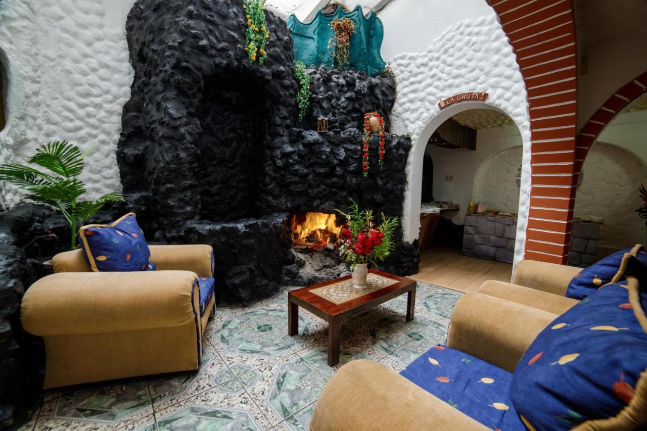 Carlos V Hotel Cuzco Exterior photo