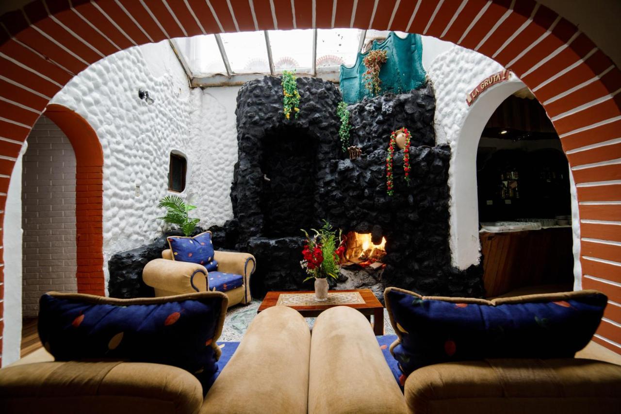 Carlos V Hotel Cuzco Exterior photo